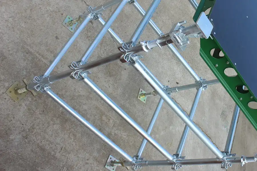 Crab Type Steel Tube Scaffolding Crab Type Steel Tube Scaffolding